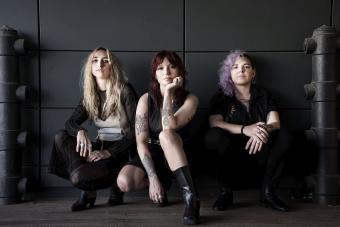 VelvetTwoStripes byLadinaBischof